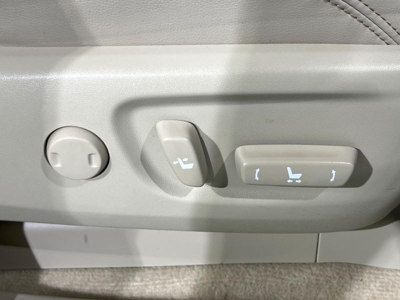 2023 Toyota Land Cruiser Prado 3BA-TRJ150W (UW-6aa4c4e9322a6)[11]
