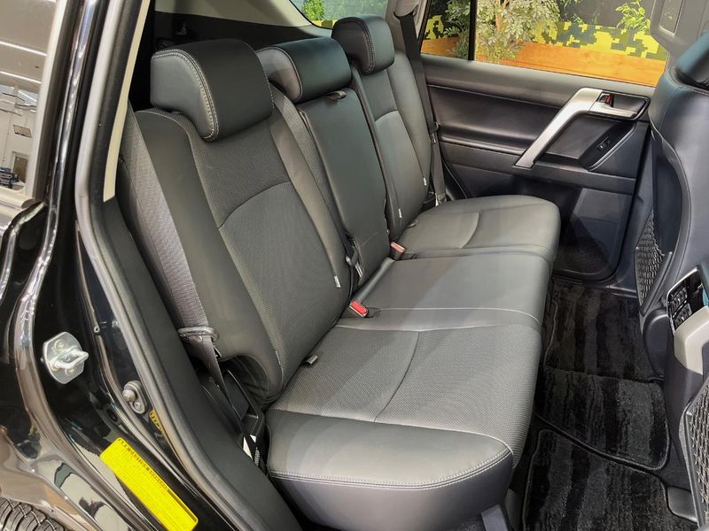 2023 Toyota Land Cruiser Prado 3BA-TRJ150W (UW-6aa4c4ea9159f)[29]