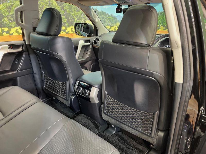 2023 Toyota Land Cruiser Prado 3BA-TRJ150W (UW-6aa4c4ea9159f)[28]