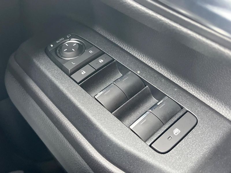 2025 Toyota Land Cruiser 250 3BA-TRJ250W (UW-6aa4c4f0ce7e7)[8]