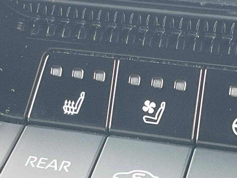 2025 Toyota Land Cruiser 250 3BA-TRJ250W (UW-6aa4c4f0ce7e7)[24]
