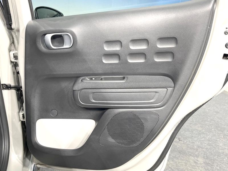 2017 Citroen C3 ABA-B6HN01 (UW-6aa4c4fd86750)[17]