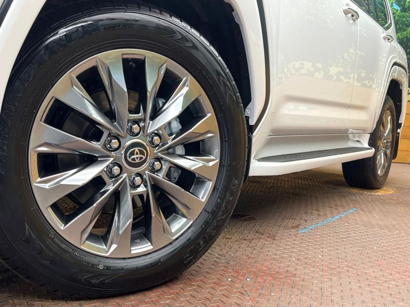 2023 Toyota Land Cruiser 3BA-VJA300W (UW-6aa4c4fe9246f)[14]