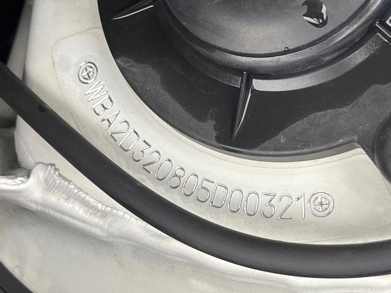 2015 BMW 2 Series DBA-2D15 (UW-6aa4c50f6d41c)[1]