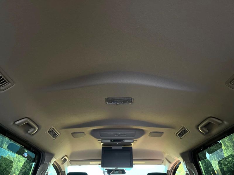 2015 Toyota Voxy DBA-ZRR80W (UW-6aa4c53e71cb8)[13]
