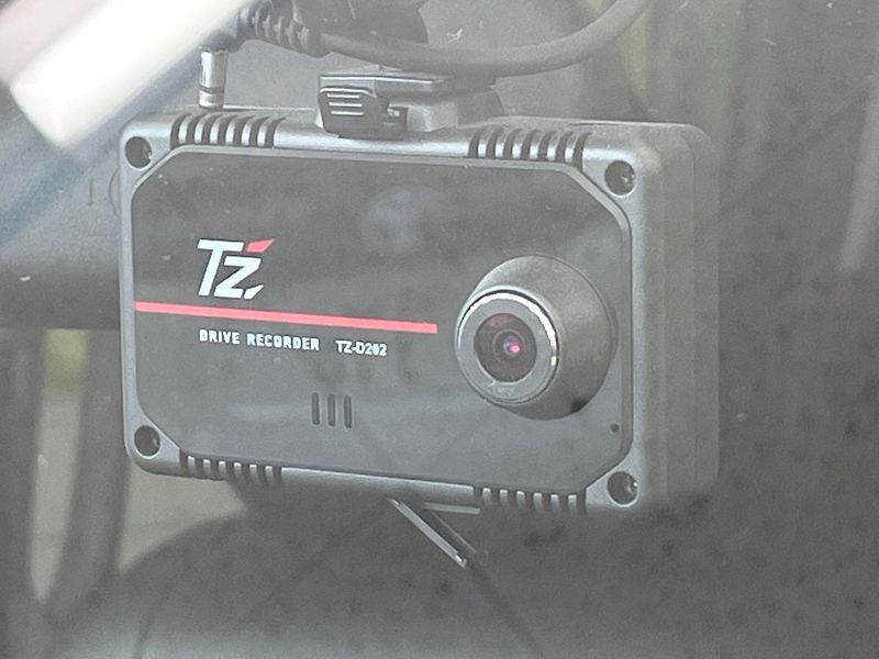 2015 Toyota Voxy DBA-ZRR80W (UW-6aa4c53f52a69)[4]