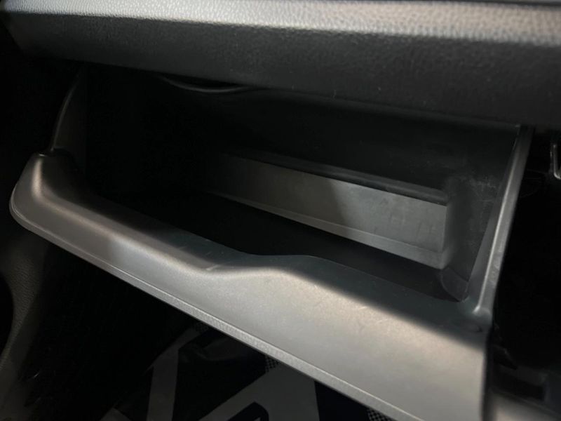 2017 Toyota Esquire DBA-ZRR80G (UW-6aa4c54429145)[22]