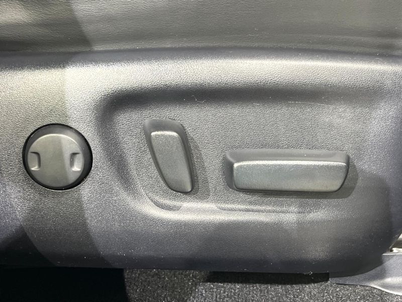 2016 Toyota Harrier DBA-ZSU60W (UW-6aa4c5510515b)[10]