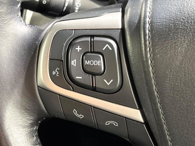 2016 Toyota Harrier DBA-ZSU60W (UW-6aa4c5510515b)[14]