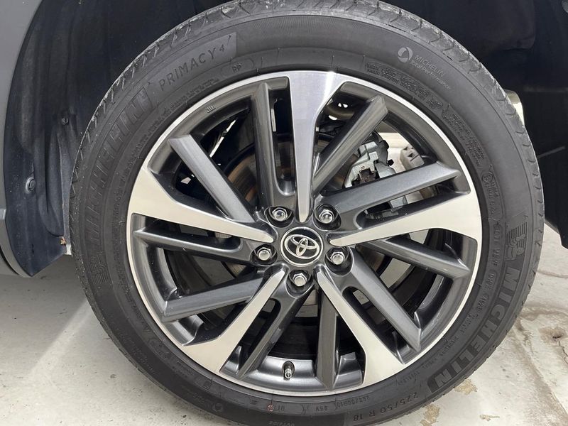 2024 Toyota Corolla Cross 6AA-ZVG13 (UW-6aa4c5572f988)[21]