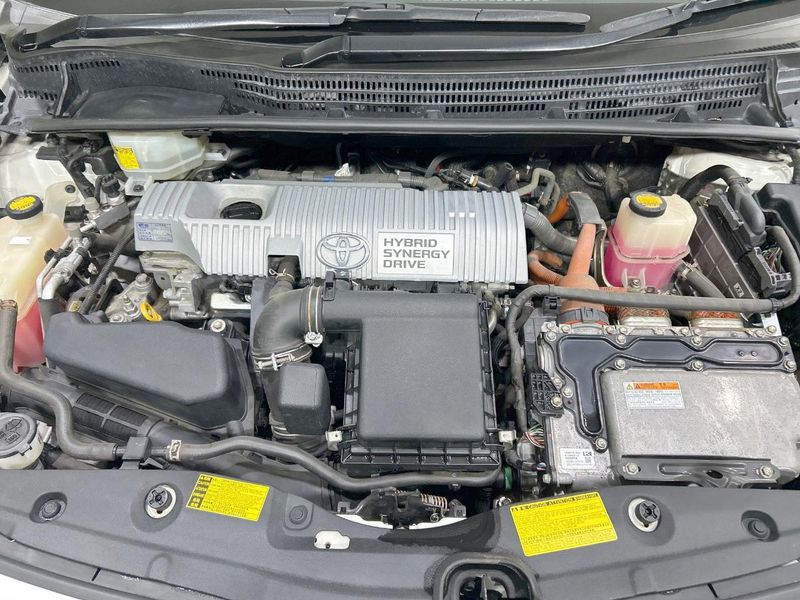 2012 Toyota Prius DAA-ZVW30 (UW-6aa4c560ee5a9)[4]