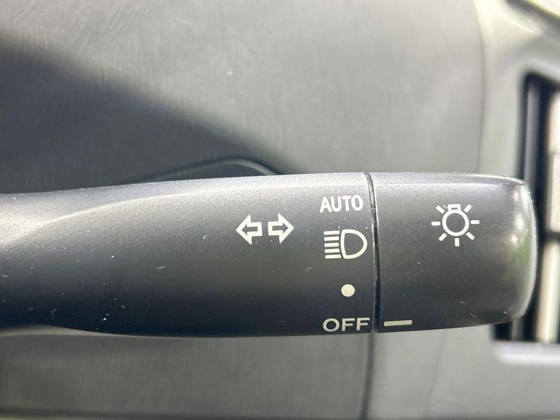 2012 Toyota Prius DAA-ZVW30 (UW-6aa4c560ee5a9)[28]