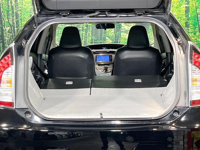 2013 Toyota Prius DAA-ZVW30 (UW-6aa4c56564581)[13]