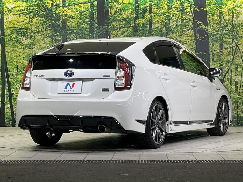 2015 Toyota Prius DAA-ZVW30 (UW-6aa4c56647517)[8]