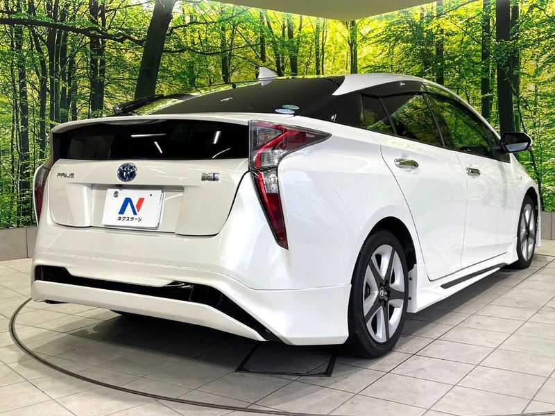 2016 Toyota Prius DAA-ZVW50 (UW-6aa4c56bb4963)[17]