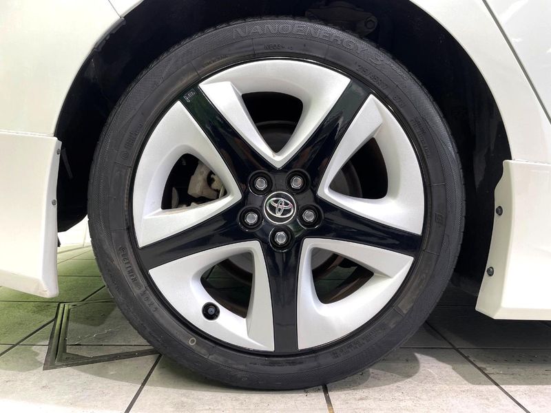 2016 Toyota Prius DAA-ZVW50 (UW-6aa4c56bb4963)[24]
