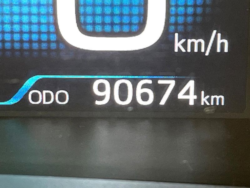2016 Toyota Prius DAA-ZVW50 (UW-6aa4c56bb4963)[2]