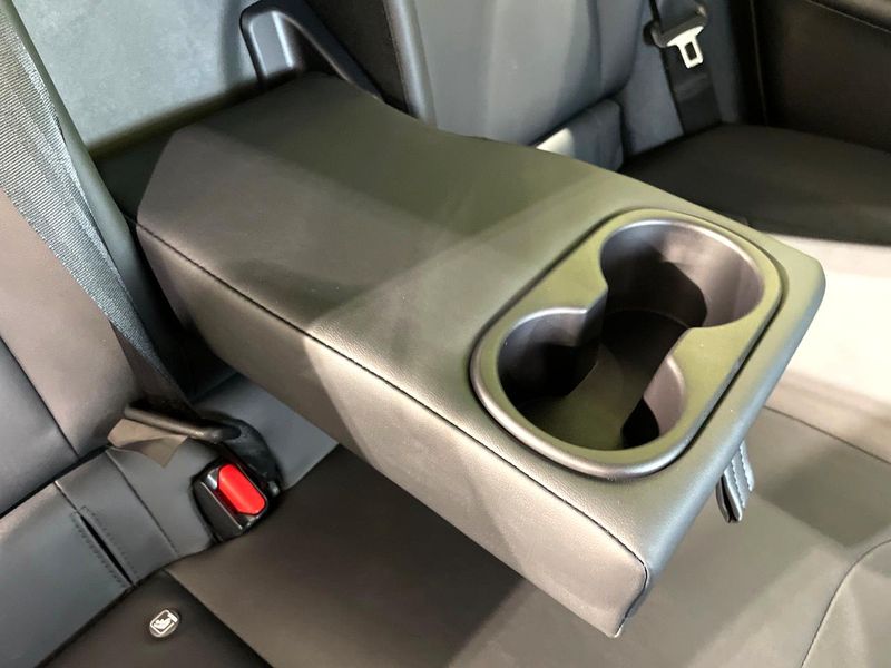 2016 Toyota Prius DAA-ZVW50 (UW-6aa4c56bb4963)[29]