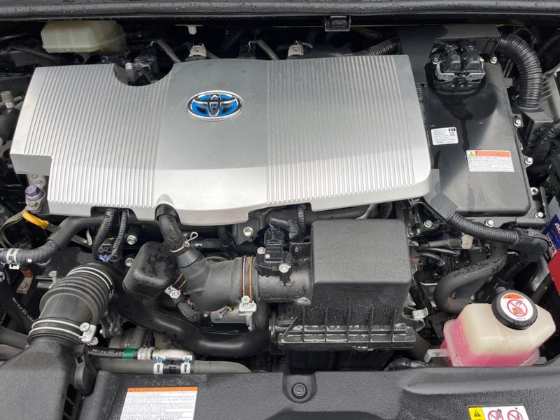 2017 Toyota Prius DAA-ZVW50 (UW-6aa4c56d58921)[4]