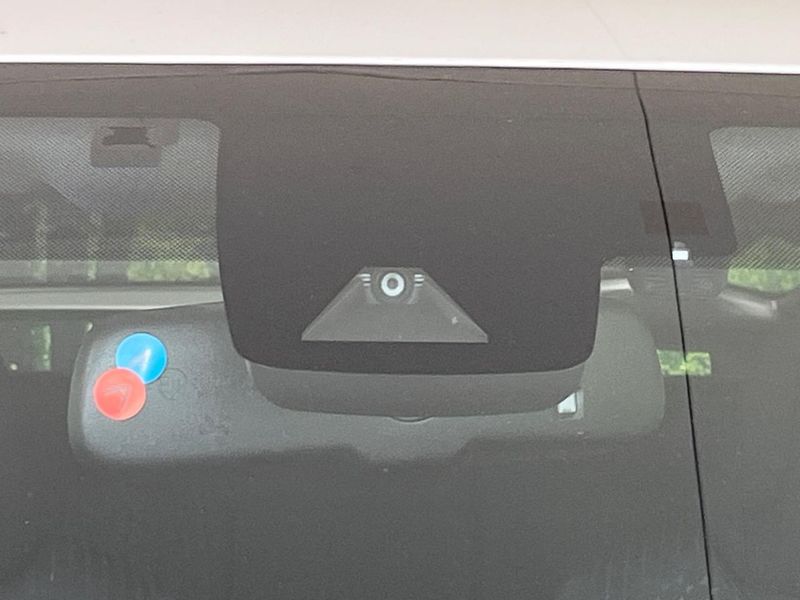 2017 Toyota Prius DAA-ZVW50 (UW-6aa4c57011371)[4]
