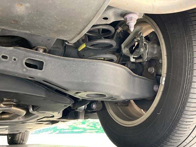 2018 Toyota Prius DAA-ZVW50 (UW-6aa4c57099e41)[10]