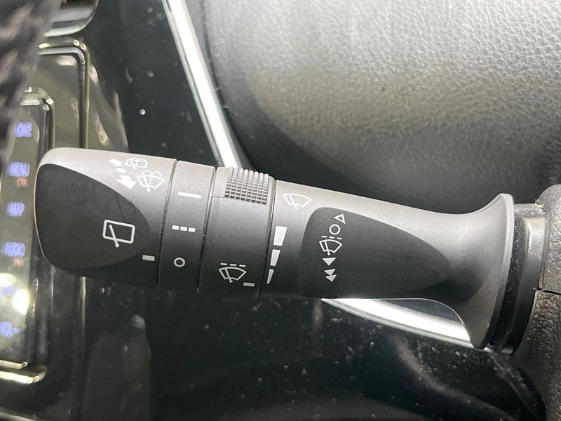2019 Toyota Prius DAA-ZVW51 (UW-6aa4c5739d891)[21]