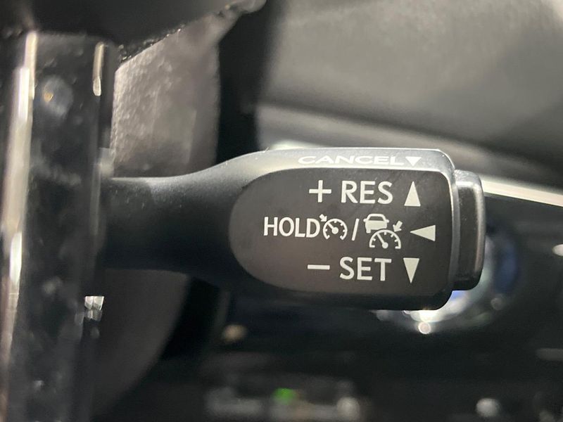 2019 Toyota Prius DAA-ZVW51 (UW-6aa4c5739d891)[22]