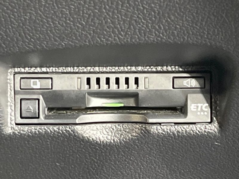 2019 Toyota Prius DAA-ZVW51 (UW-6aa4c5739d891)[15]