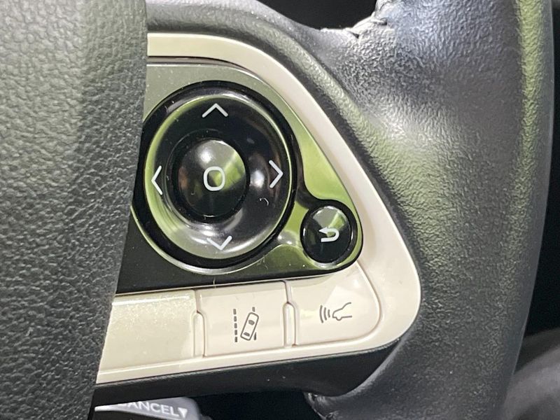 2017 Toyota Prius DAA-ZVW51 (UW-6aa4c57748ff2)[22]