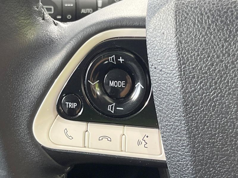 2017 Toyota Prius DAA-ZVW51 (UW-6aa4c57748ff2)[23]