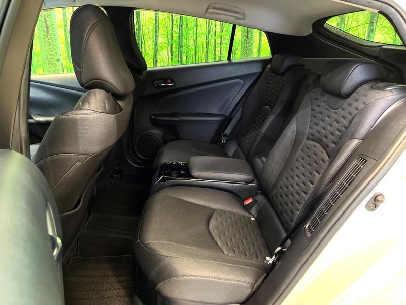 2019 Toyota Prius PHV DLA-ZVW52 (UW-6aa4c578c5486)[8]