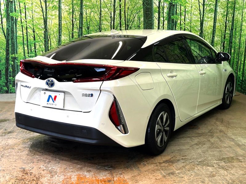 2019 Toyota Prius PHV DLA-ZVW52 (UW-6aa4c578c5486)[28]