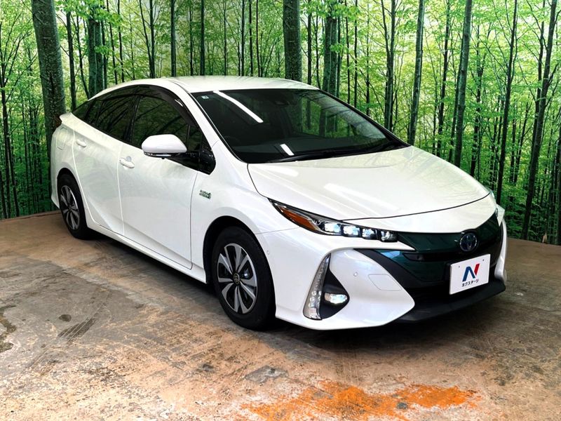 2019 Toyota Prius PHV DLA-ZVW52 (UW-6aa4c578c5486)[15]