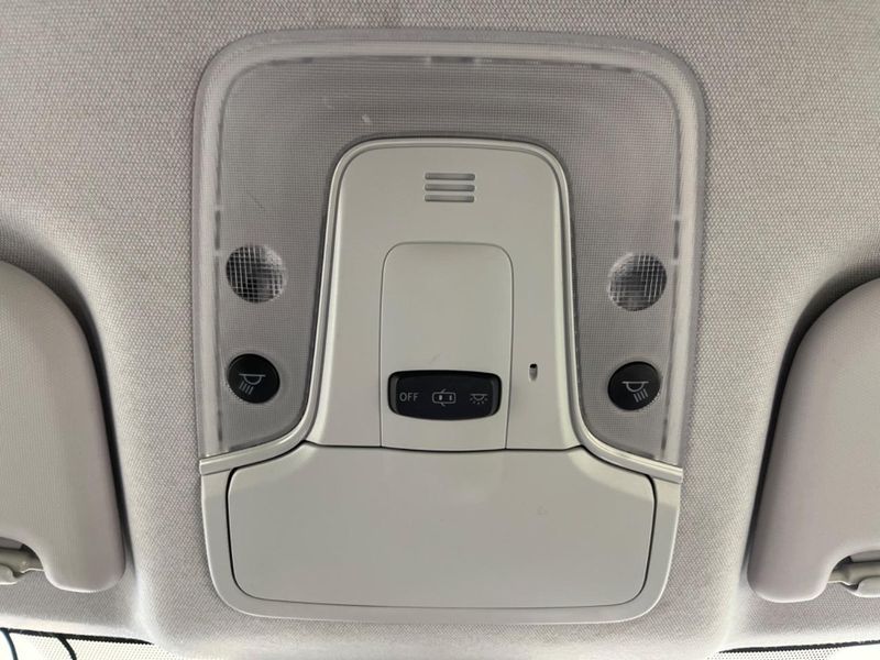 2016 Toyota Prius DAA-ZVW55 (UW-6aa4c5798d641)[22]