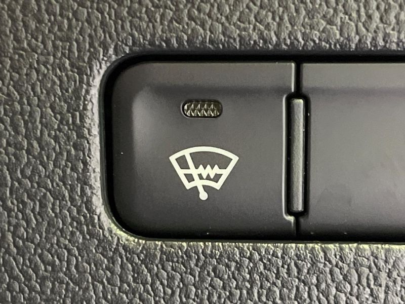 2016 Toyota Prius DAA-ZVW55 (UW-6aa4c5798d641)[20]