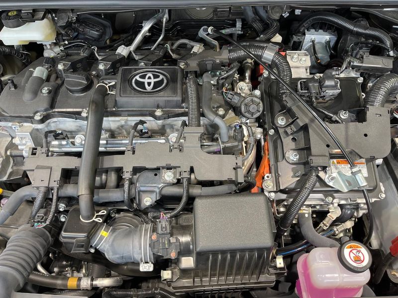 2024 Toyota Corolla Touring 6AA-ZWE219W (UW-6aa4c5805ccd6)[4]