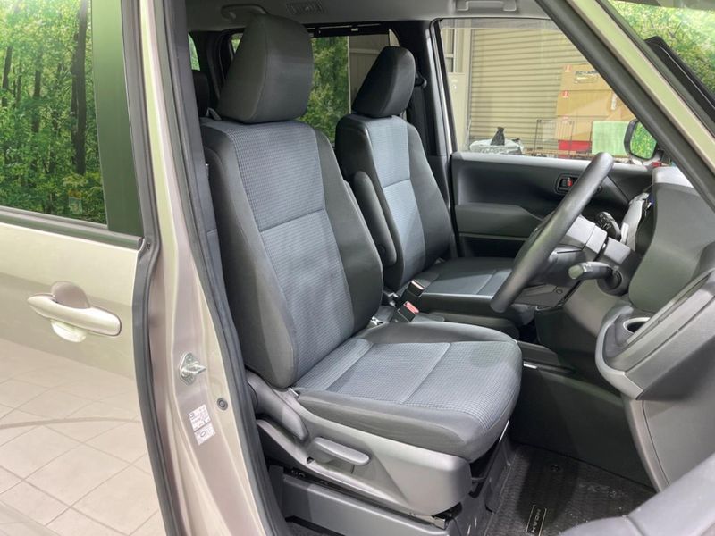 2023 Toyota Noah 6AA-ZWR90W (UW-6aa4c58d8fa3c)[6]