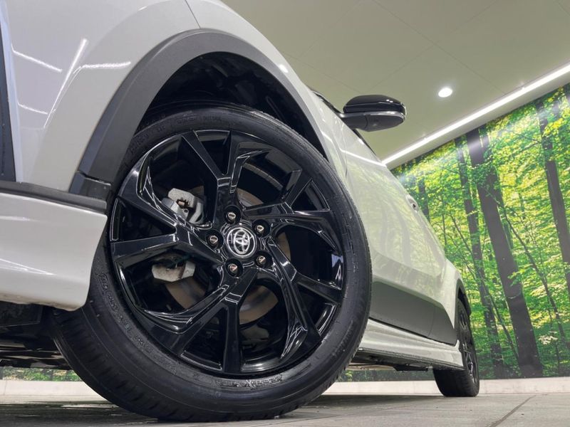 2020 Toyota C-HR 6AA-ZYX11 (UW-6aa4c59c62dc5)[18]