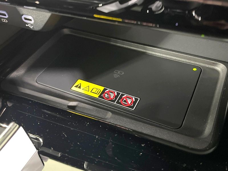 2025 Toyota Vellfire Hybrid 6AA-AAHH40W (UW-6aa6128ee2557)[13]