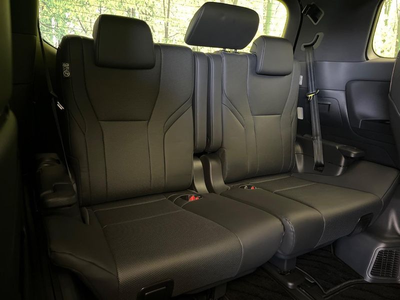 2025 Toyota Alphard 3BA-AGH40W (UW-6aa612b8d5578)[27]