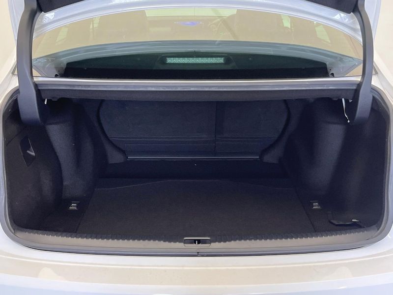 2018 Lexus IS DAA-AVE30 (UW-6aa612c8dbbc2)[22]