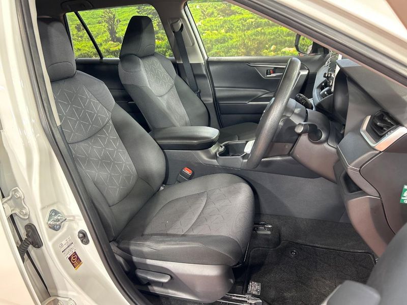 2022 Toyota RAV4 6AA-AXAH52 (UW-6aa612cd8bb7c)[20]