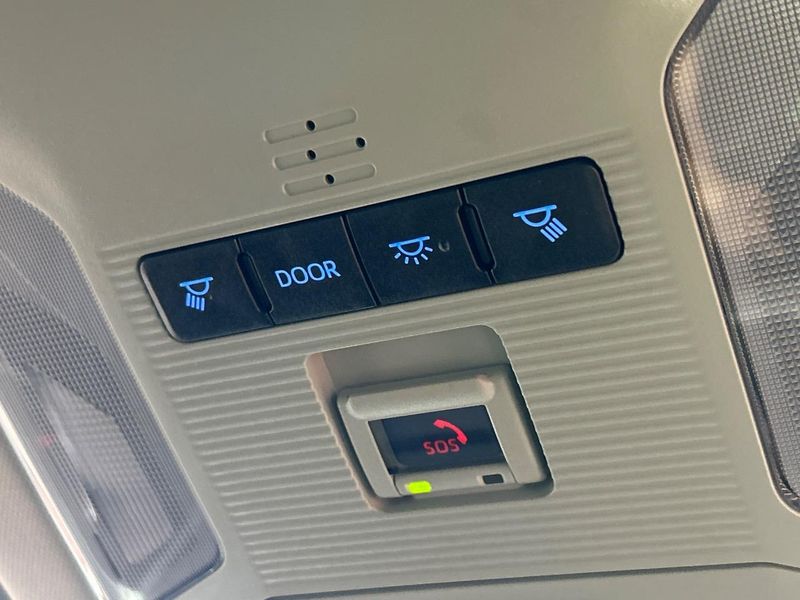 2022 Toyota RAV4 6AA-AXAH52 (UW-6aa612cd8bb7c)[19]