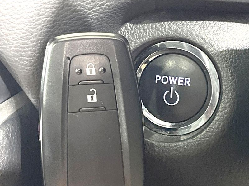 2023 Toyota RAV4 6AA-AXAH54 (UW-6aa612ce7d053)[20]