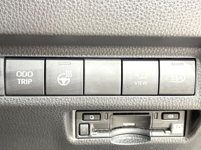 2023 Toyota RAV4 6AA-AXAH54 (UW-6aa612ce7d053)[23]