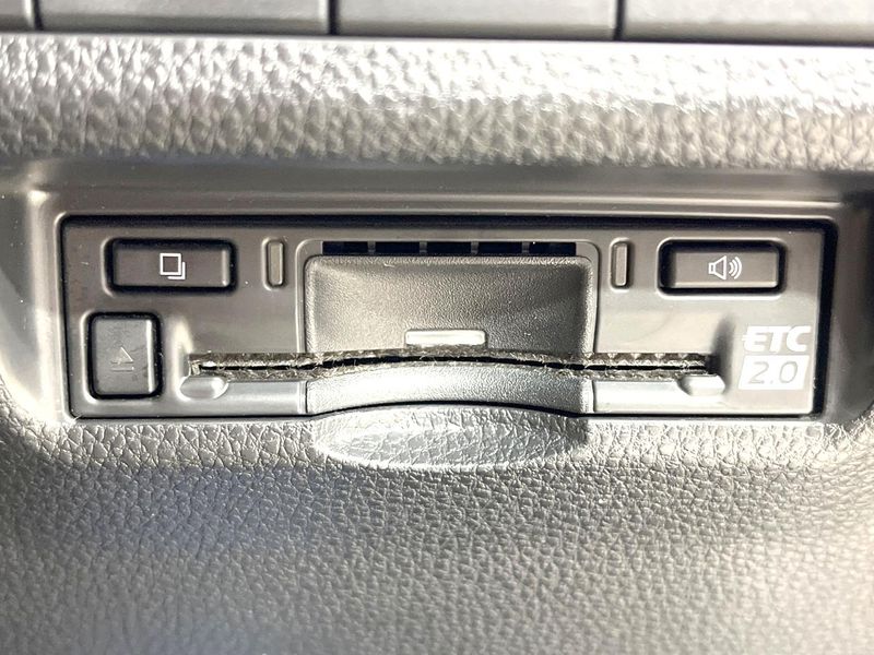 2023 Toyota RAV4 6AA-AXAH54 (UW-6aa612ce7d053)[24]