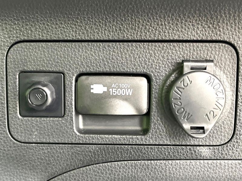 2023 Toyota RAV4 6AA-AXAH54 (UW-6aa612d23fcec)[28]