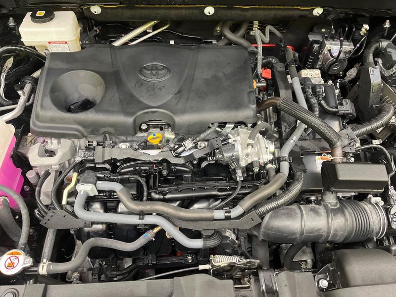2023 Toyota Harrier Hybrid 6AA-AXUH80 (UW-6aa612e0069cb)[4]