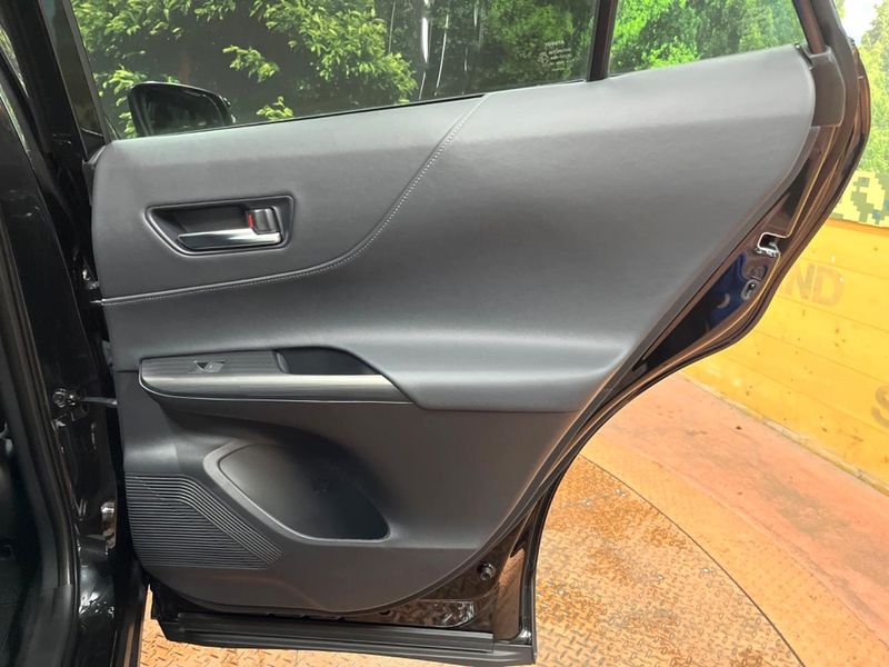 2024 Toyota Harrier Hybrid 6AA-AXUH80 (UW-6aa612e275df9)[18]
