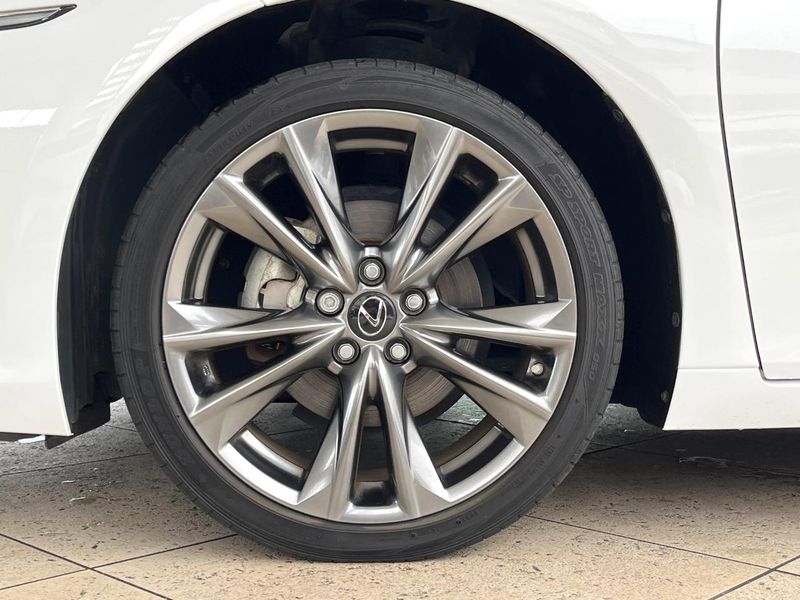 2021 Lexus ES 6AA-AXZH11 (UW-6aa612eaefbd0)[17]